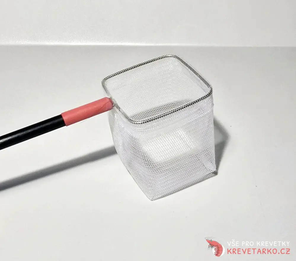 Síťka 3D na krevety pevná 30cm